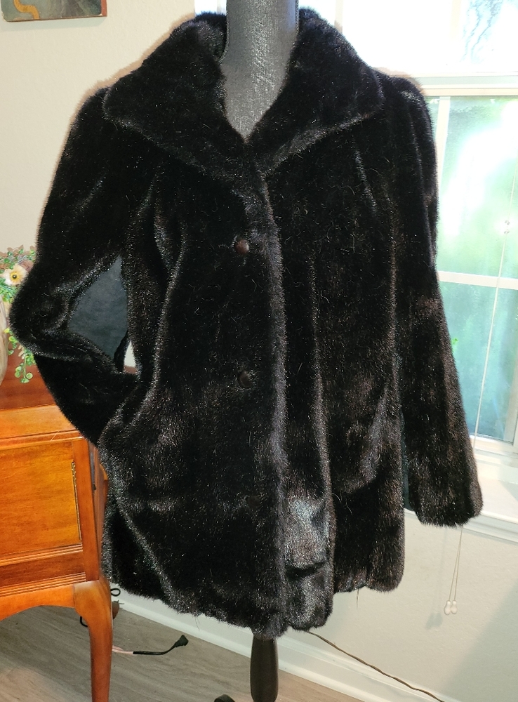 VINTAGE ADOLPH VINTAGE ADOLPH SCHUMAN FOR LILLI ANN FAUX FUR/SUEDE COAT BLACK